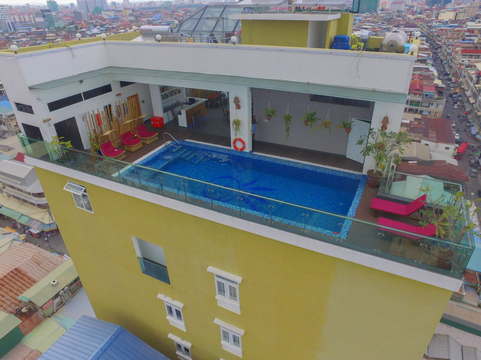 Orussey One Hotel & Apartment 4*