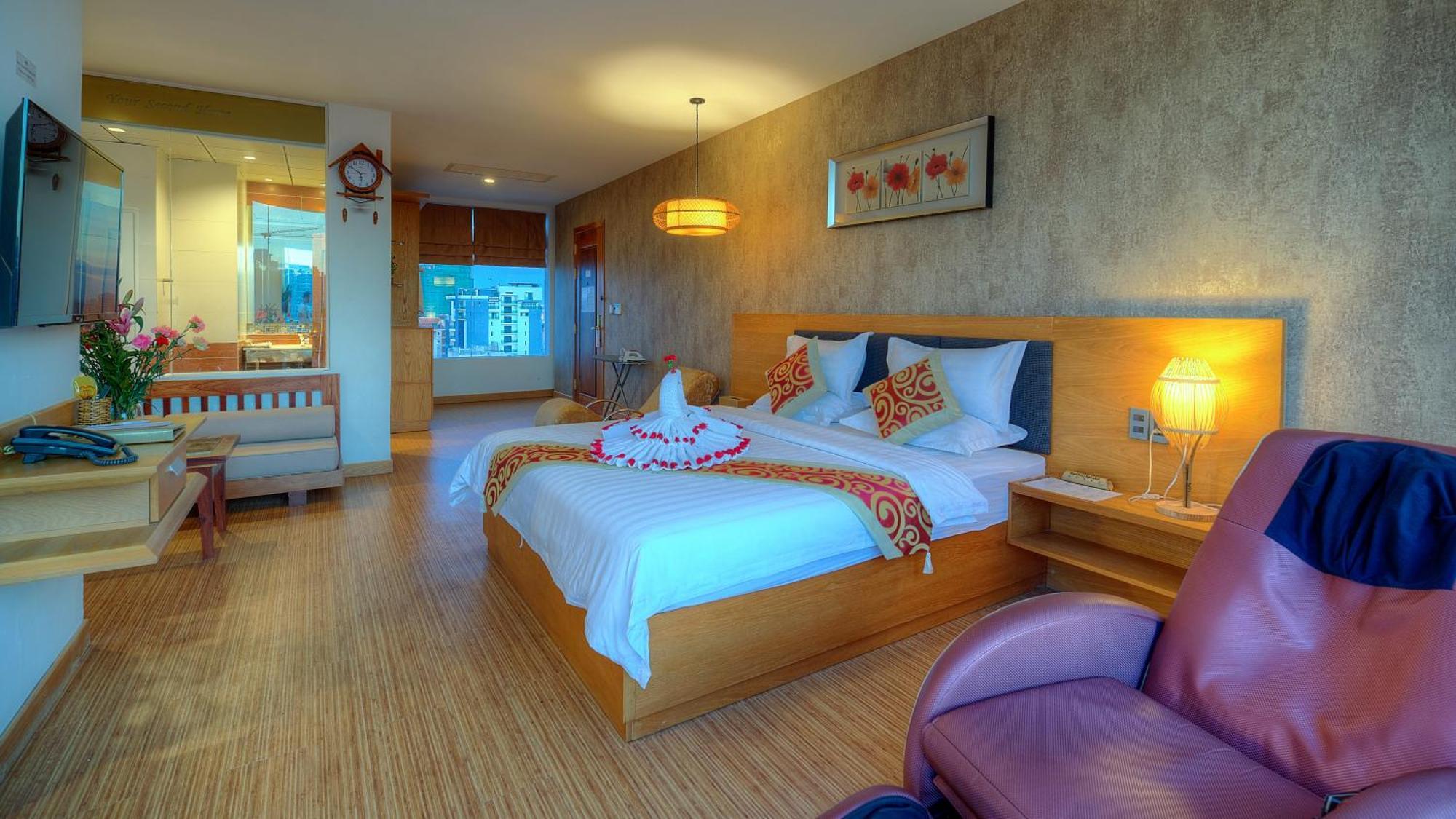 Orussey One & Hotel